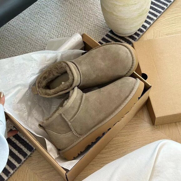 UGG Classic Ultra Mini Women's  antelope Ankle Boots - Picture 4 of 9